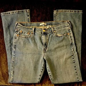 Women’s Levi’s Bootcut Size 12. Only worn twice, EUC!